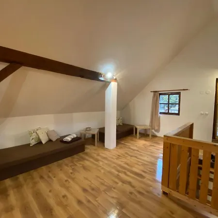 Lodge Na Louce Salmov *