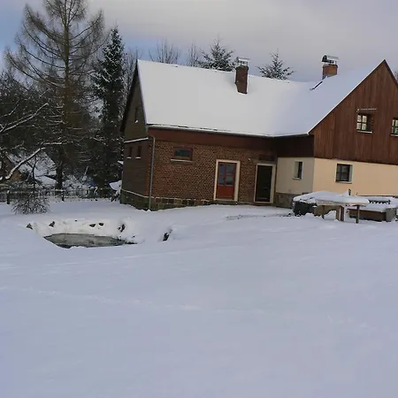 Na Louce Salmov Lodge *